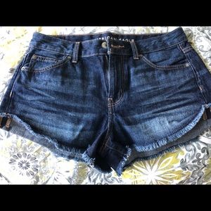American eagle tomgirl shortie